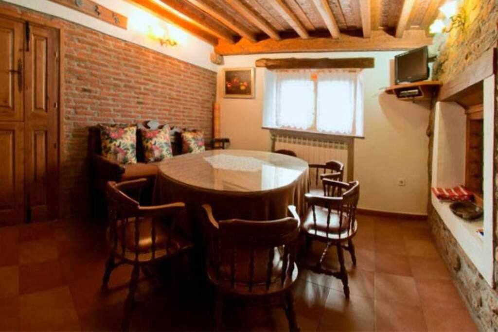 Casa Tia Modesta Es Una Calida Y Acogedora Casa Cabezas Bajas ภายนอก รูปภาพ